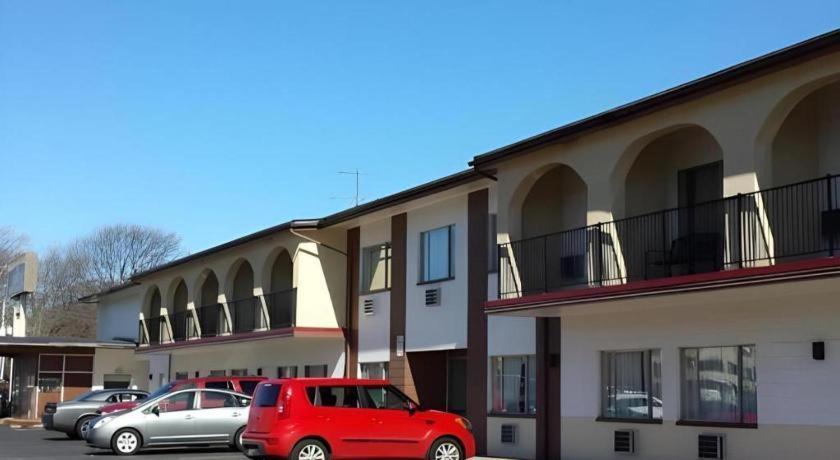 America'S Best Inn Urbana Шампейн Екстериор снимка