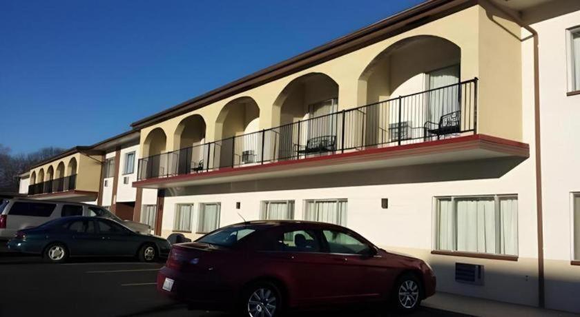 America'S Best Inn Urbana Шампейн Екстериор снимка